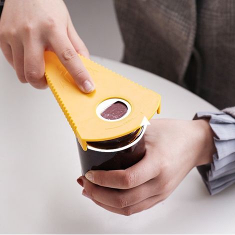 Ouvre-bière jaune Xiaobao, ensemble multifonctionnel de bouchon à vis et d'accessoires facilitant le travail (1/4)
