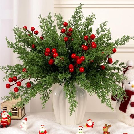 Lot de 45 décorations de Noël artificielles, branches de pin de Norfolk et tiges de baies rouges pour guirlande de Noël, décoration de table, vase, sapin de Noël