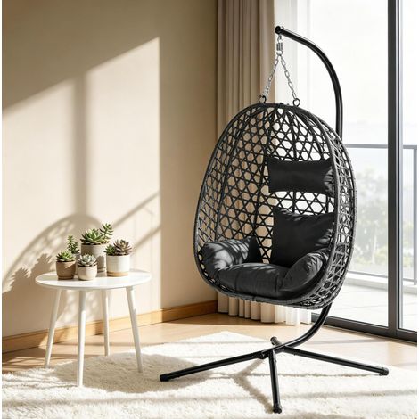 Poltrona sospesa in rattan con supporto in metallo OKMYHOME (1/4)