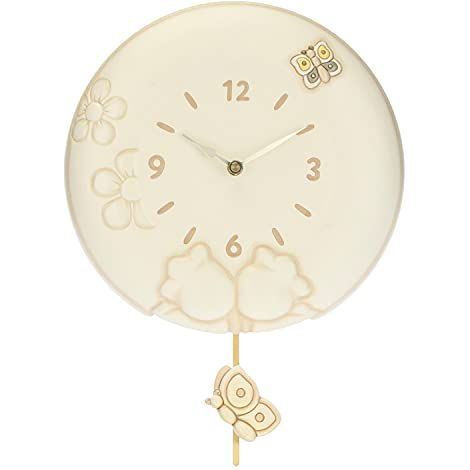 THUN - Orologio a Pendolo da Parete - Linea Elegance - Accessori e Decorazioni Casa - Ceramica, Meccanismo in Plastica - Ø 26 cm profondità 4,5 cm Figura Ceramica su Pendolo 6x2x6 cm