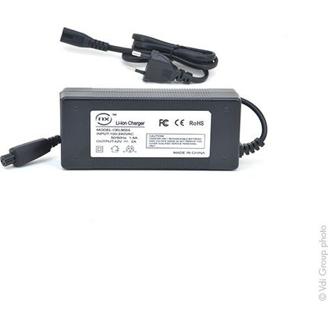 NX – Chargeur lithium-ion 42V pour hoverboard – Prise EU – Composants conformes CE, DEEE, RoHS – Charge optimisée (1/4)