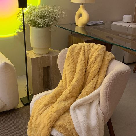 Couverture tricotée mignonne pour canapé (1 pièce) - 150 x 100 cm (poids : 580 g), réversible, ultra douce et moelleuse, idéale pour le salon ou le canapé. Couleur : jaune. (1/4)