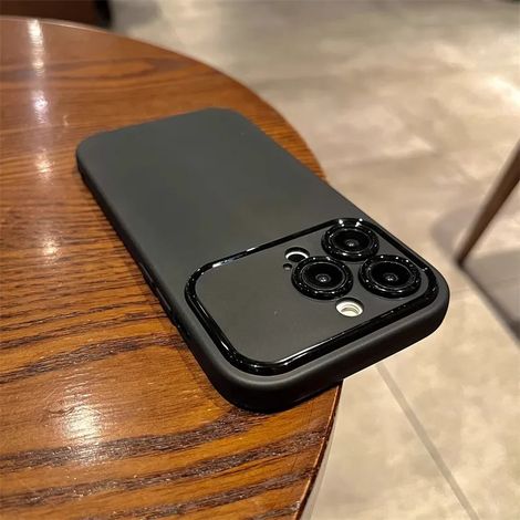 Coque de téléphone en silicone souple mat (iPhone 17 noir), protection antichoc (1/5)