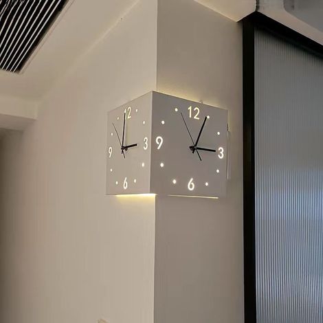 Horloge d'angle - Horloge d'angle double face - Horloge d'angle lumineuse - Fonctionne à piles - Métal - Blanc (1/5)