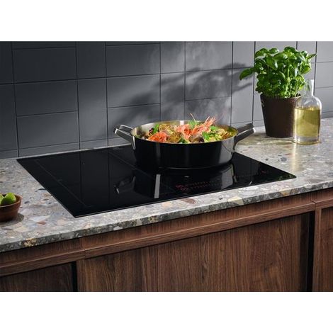 Placa de inducción de 59 cm con 3 quemadores, negra - EIS67356 - Electrolux - (1/3)