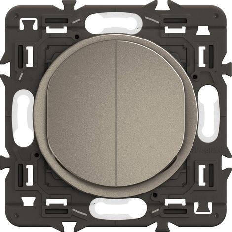 Legrand - Double poussoir inverseur Céliane 6A - Enjoliveur Titanium et support