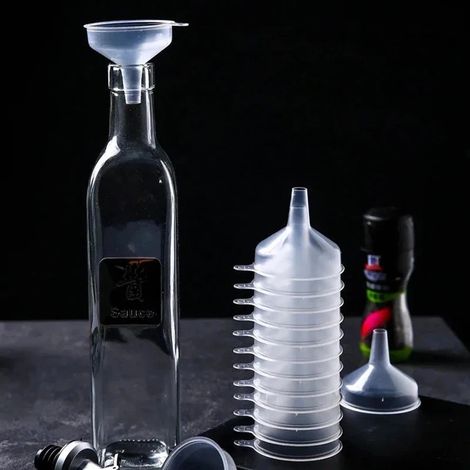 Entonnoir distributes in plastique, mini-entonnoir, entonnoir distributes cosmétique, distributes liquids, flacon and condiments, cadet gratuit. (1/5)
