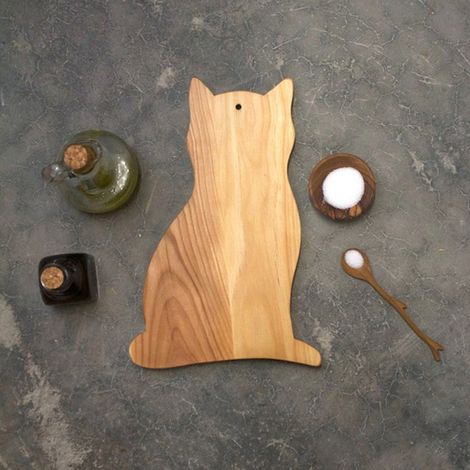 Planche à découper en bois en forme de chat, idéale pour la cuisine ou comme plateau à fromage. Cadeau parfait pour une pendaison de crémaillère (marron). (1/5)