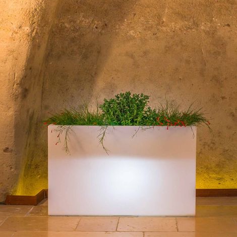 Vaso Fioriera luminosa moderna di design 80x35 H50 in polimero resistente con LED bianco per interno ed esterno - Made in Italy - Monacis (1/2)