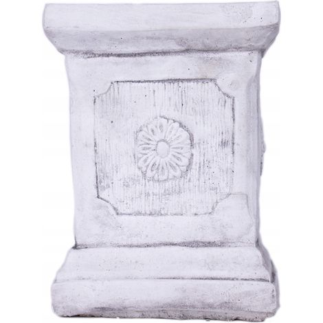 Colonne sculptée en béton pour une fleur de jardin (1/3)