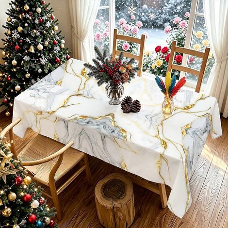 Nappe rectangulaire élégante et raffinée, motif marbre blanc et or 2D, idéale pour un dîner de Noël, une réception de mariage ou une terrasse. (1/4)