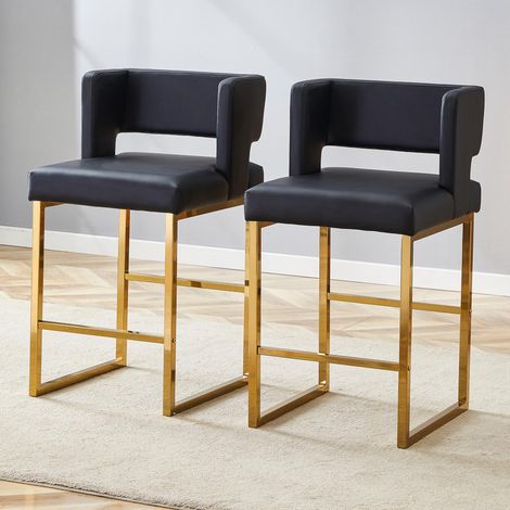 Deux ensembles de tabourets de bar noirs de style nordique, de forme carrée, avec pieds en métal doré. Légers et confortables, ils répondent à tous vos besoins.