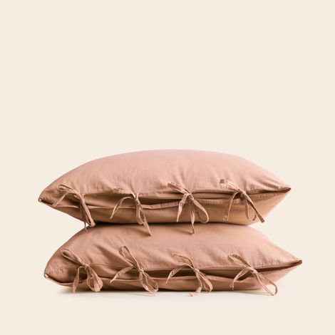 Lot de 2 taies d'oreiller en Satin de coton lavé uni à nouettes SATHEENE