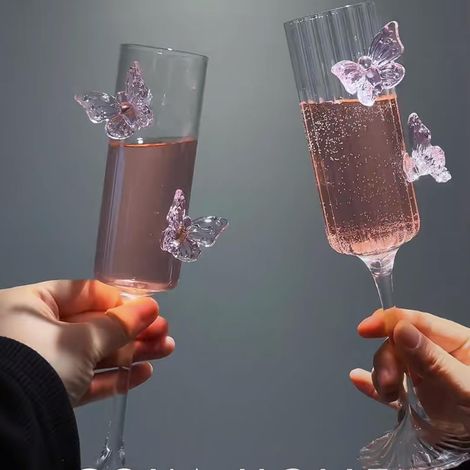 Lot de 2 verres à vin en forme de papillon rose 3D, verres à champagne romantiques pour mariage, fiançailles, cadeaux de fête (style lisse) (1/5)