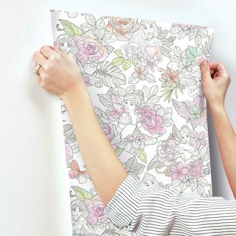 Papier Peint auto-adhésif - Disney Princesses et motifs floraux (1/3)