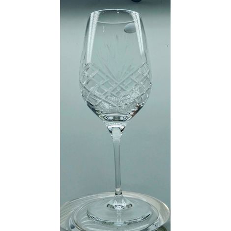Copas de vino de cristal Amelia de 440 ml con diseño de piña. (1/4)