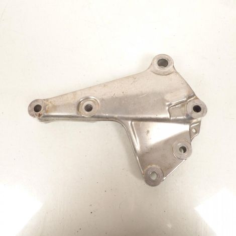 [PRODUIT D'OCCASION] Platine de repose pied pilote droit pour moto Honda 400 Cb Twin (1/2)