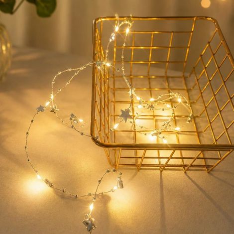 Guirlande lumineuse perles étoiles dorées 2 m 20 LED piles blanc chaud fil argenté Lumiryn (1/2)