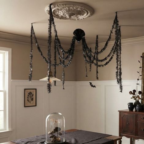 Terrifying Hanging Giant Spider Decoration (1/2)
