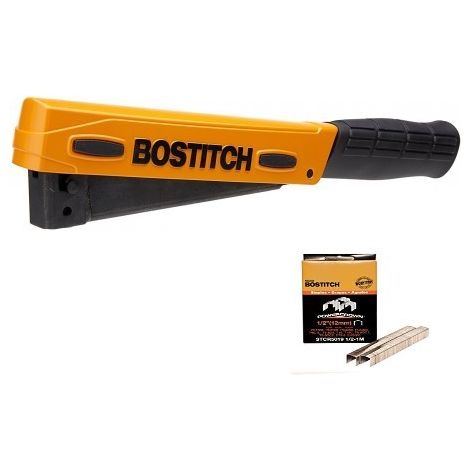 Bostitch – Agrafeuse-cloueuse à main 820g – Poignée ergonomique – Protection anti-chocs – Inclus 5000 agrafes 10mm pour pare-pluie