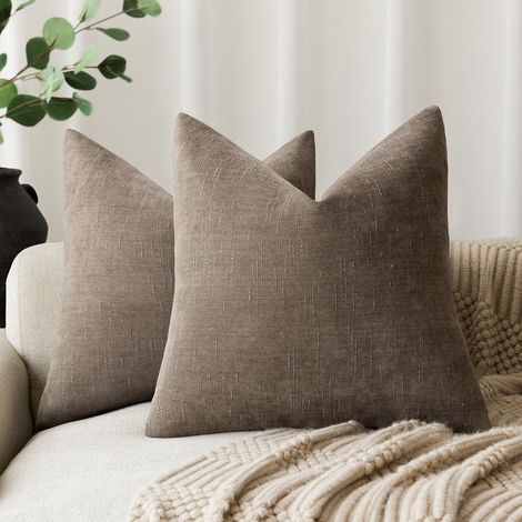 Lot de 2 housses de coussin décoratives, douces et texturées avec fermeture éclair, couleur unie, style champêtre, pour canapé, fauteuil, chambre à coucher, salon, 45 x 45 cm, taupe (1/5)