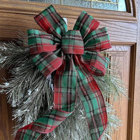 Grün-rot karierte Weihnachtsschleife – 25 cm breit, 45 cm lang, vorgebunden, Tartanmuster, Türschmuck, Girlande, Kranz, Dekoration für den zweiten Weihnachtsfeiertag, Winterdekoration (1/4)
