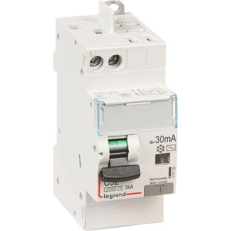 DX³ Disjoncteur différentiel 1P+N C40 4,5kA type AC 300mA TG - LEG410733 (1/2)