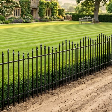 Clôture de jardin en métal à 5 panneaux - Barrière en fer antirouille pour animaux - Clôture extérieure de paysage - Design moderne et installation facile (81cm H x 61cm L) (1/5)