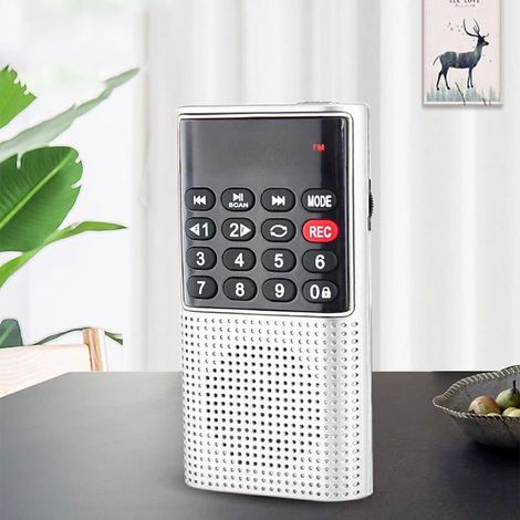 Radio Walkman - Radio FM portable avec lecteur MP3 Batterie longue durée Son cristallin Radio ABS rechargeable Blanc (1/5)