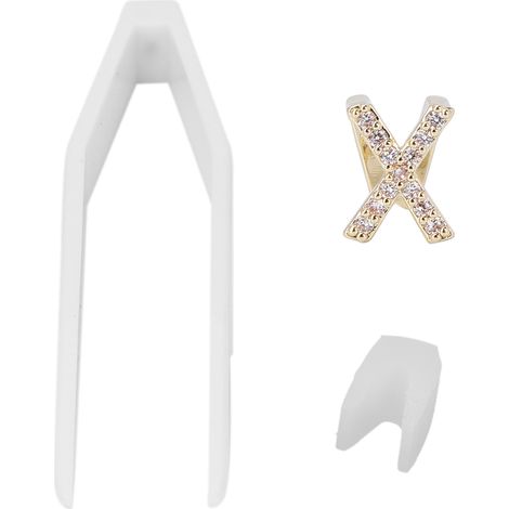 Bague dentaire en métal plaqué or ornée de la lettre X, un accessoire dentaire tendance pour les fêtes. (1/5)