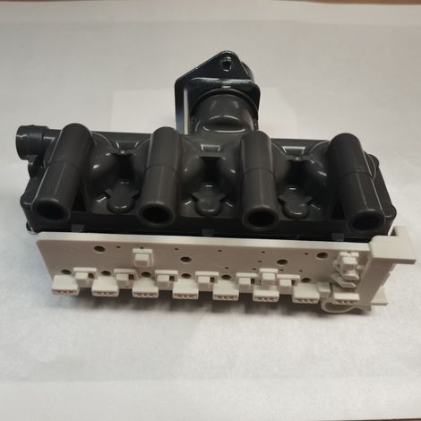 Universal parts for fully automatic drum washing machines, including the water inlet valve and the switching valve for the 405C washing machine. (1/4)