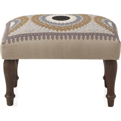 Gepolsterter Pouf aus Baumwolle/Polyester mit Holzbeinen (1/4)