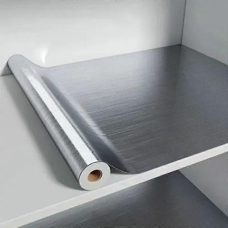 40 cm breite, feuerfeste und wasserfeste, selbstklebende Tapete in gebürstetem Silber für moderne Küchenarbeitsplatten im Wohnzimmer. (1/4)
