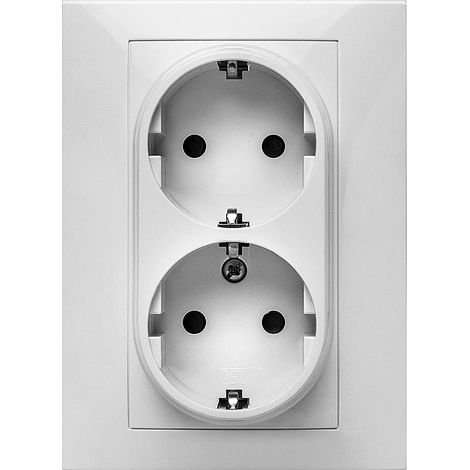 Base enchufe elec 16a-250v doble schuko tt empotrar abs bl h (1/5)