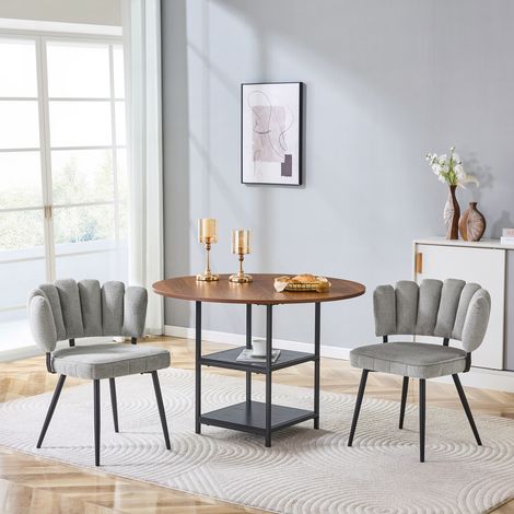 Table ronde 107 cm avec 2 chaises grises en tissu à dossier fleuri structuré, lot table et chaises doté d'un double espace de rangement, finition noyer, parfait pour studio ou petit espace