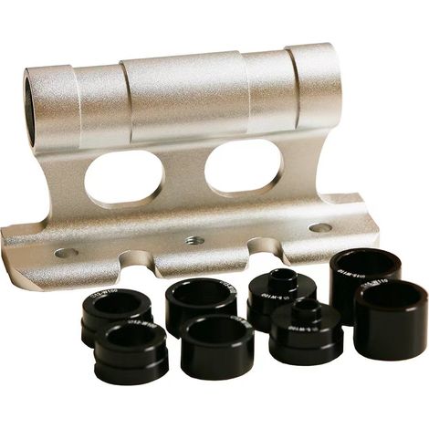 Supports de vélo à fixation rapide pour axe traversant, barres de toit avant pour voiture, compatibles avec les axes de 5x100 mm, 12x100 mm, 15x100 mm et 15x110 mm. (1/5)