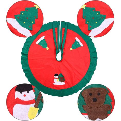 Weihnachtsbaum, am Fuß von einem kreisförmigen Teppich umgeben, der zeigt