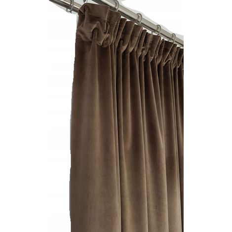 Tenda di velluto marrone (1/5)