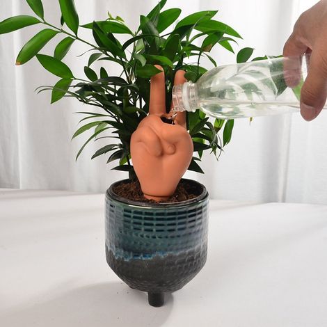 Set aus 18 Terrakotta-Tropfbewässerungssets, automatisches Bewässerungsgerät für Pflanzen, Gartenwerkzeug, V-förmig, 23 x 6,5 cm, ideal für langsames, müheloses Bewässern. (1/5)