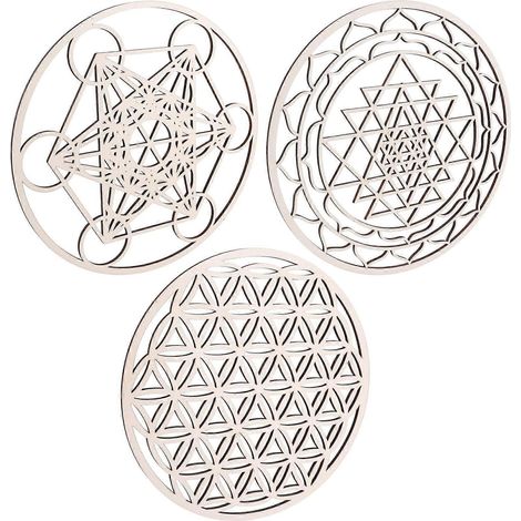 Set aus 3 heiligen geometrischen Wanddekorationen, Skulpturen und Ornamenten aus Holz zur Inneneinrichtung. (1/5)