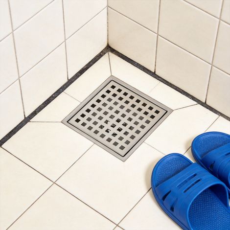 YISSALE - Caniveau de Douche en Acier Inoxydable, Grille d'Évacuation de Sol Brossée, 15x15x5 cm, Sortie Ø4,5 cm, Tuyau ≥5 cm, Profondeur 8,5 cm, Salle de Bain Cuisine Hôtel, Argent Gris (1/5)