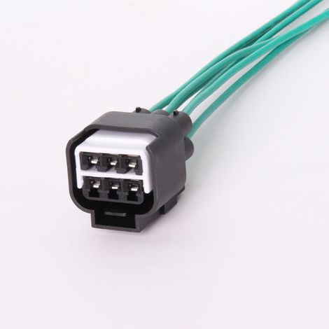 DJ70616C-2.8-11/21 est un connecteur étanche automobile comprenant les bouchons d'extrémité 936294-2/936257-2. (1/4)