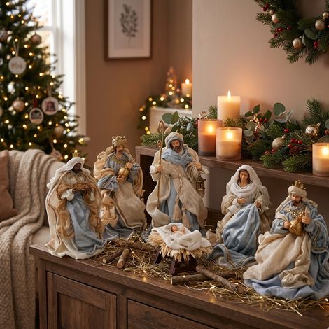 Natività completa con 6 soggetti statue per presepe vestiti color beige e azzurro h 28 cm