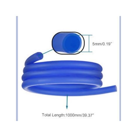 Das blaue, modifizierte Ölrohr ist 105 mm lang und hat einen Innendurchmesser von 5 mm. (1/4)