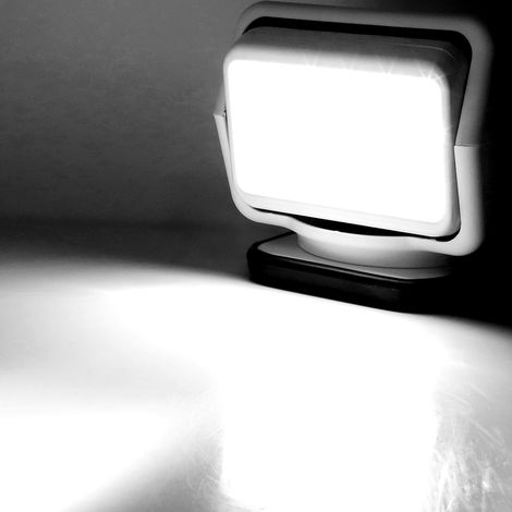 Projecteur LED 50 W avec télécommande, projecteur pour yacht, projecteur de travail tout-terrain, blanc discret, avec batterie, expédié si le poids est supérieur à la limite autorisée (1/4)