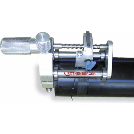 Dispositif Rothenberger de pelage des tuyaux en plastique (1/3)