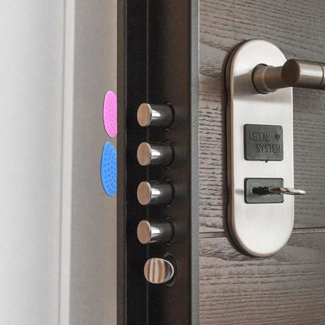 Lot de 4 butées de porte en silicone avec adhésif puissant, 5,1 cm, silencieuses et absorbantes contre les chocs303 (1/4)