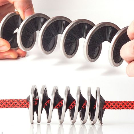 Brosse circulaire avec lame de brosse interne à ressort spiralé en forme d'arc, poils en nylon, fil d'acier inoxydable pour l'élimination de la rouille