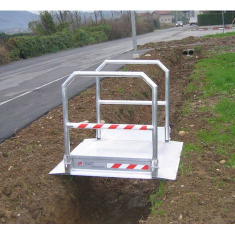 Plateforme - Passerelle: Largeur int. 1.00m - Longueur 1.66m - charge max 3000kg pour empattement 1000mm - Vendue à l'unité - MP16/10U