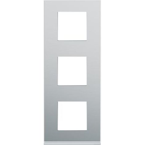 Plaque gallery 3 postes verticale 71mm placage aluminium HAGER WXP2043